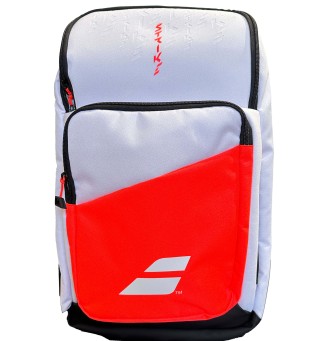 Lo Zaino Babolat Pure Strike può contenere fino a 3 telai nello scomparto sul retro.